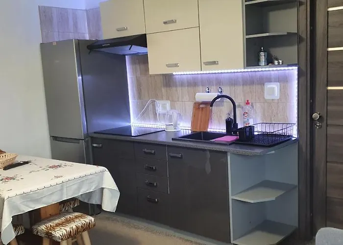 Marol Wynajem Pokoi *